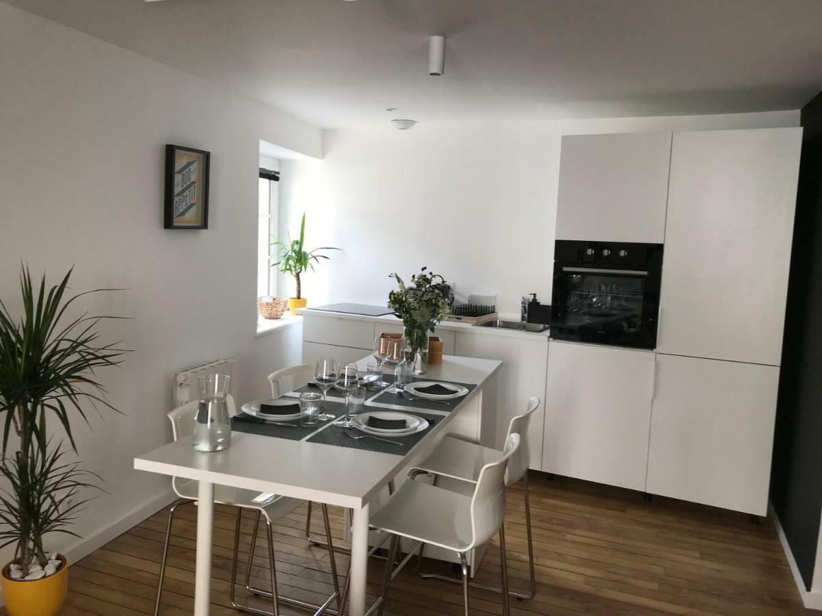 Appartement Au Coeur Du Quartier Historique 반느 외부 사진